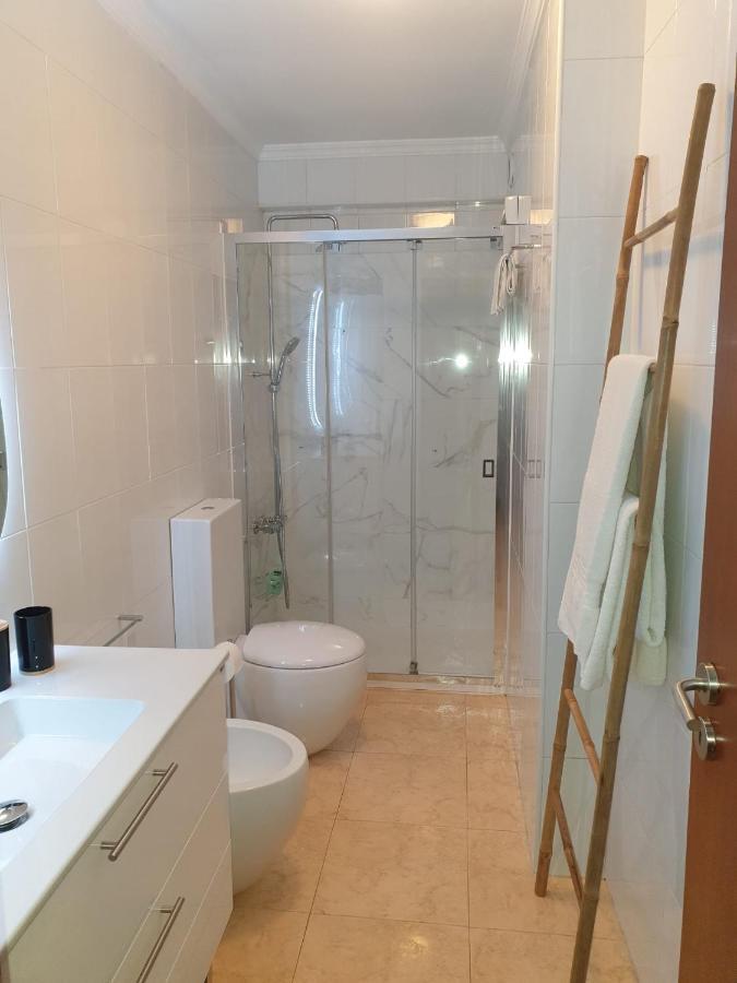 Iris Downtown Apart Apartment Порто Екстериор снимка